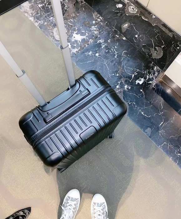 Rimowa_Bag_suitcase_carry-on-luggage_yupoo_Original_quality