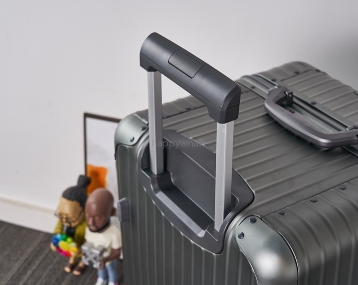 Rimowa_Bag_suitcase_carry-on-luggage_yupoo_Original_quality