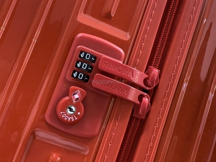Rimowa_Bag_suitcase_carry-on-luggage_yupoo_Original_quality