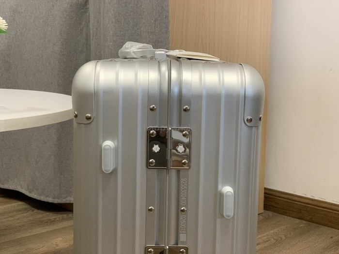 Rimowa_Bag_suitcase_carry-on-luggage_yupoo_Original_quality