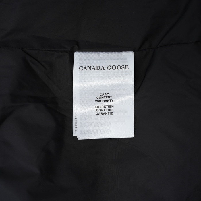 Yupoo Canada Goose baseball black white logo Canada Goose down jacket beanie navy pompom White 001