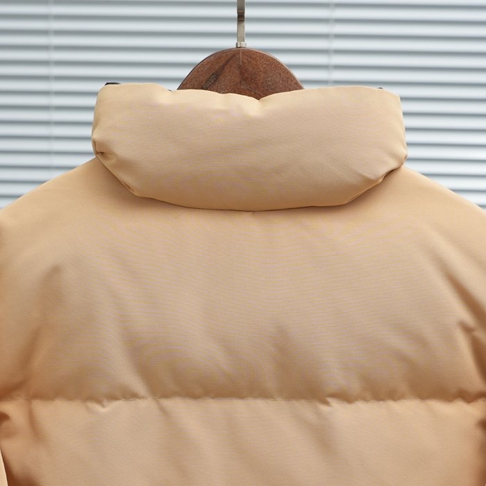 Yupoo Canada Goose baseball white multicolor pattern Canada Goose down jacket beanie black patch Beige 019