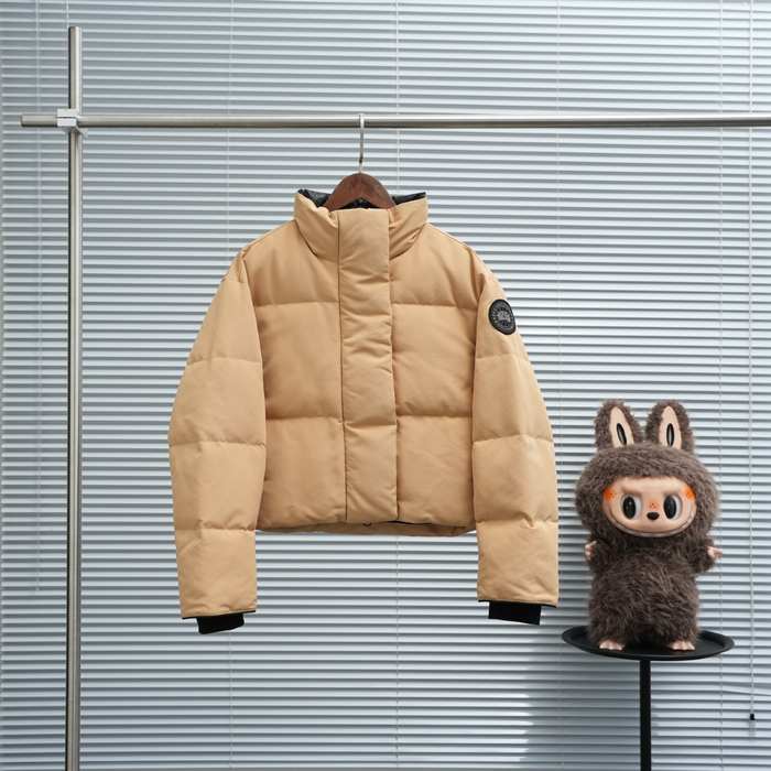 Yupoo Canada Goose baseball white multicolor pattern Canada Goose down jacket beanie black patch Beige 019