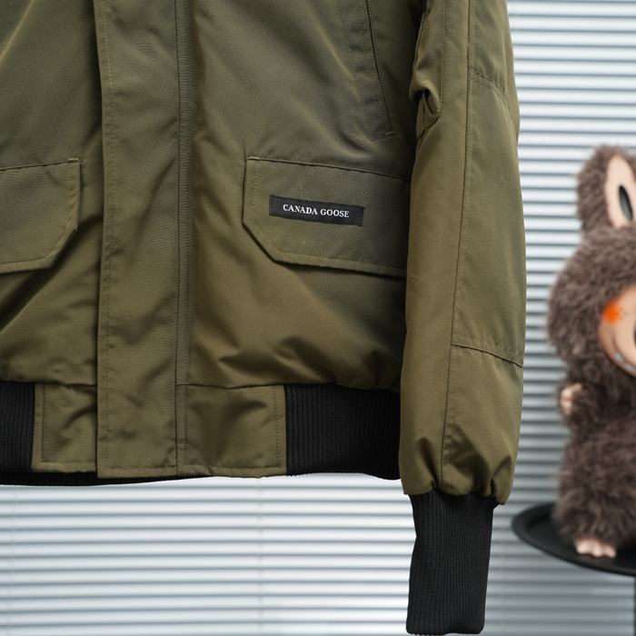 Yupoo Canada Goose beanie green pompom Canada Goose down jacket beanie black pompom Green