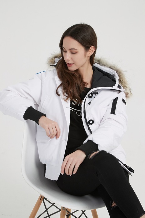 Yupoo Canada Goose beanie white patch Canada Goose down jacket beanie black pompom White 008