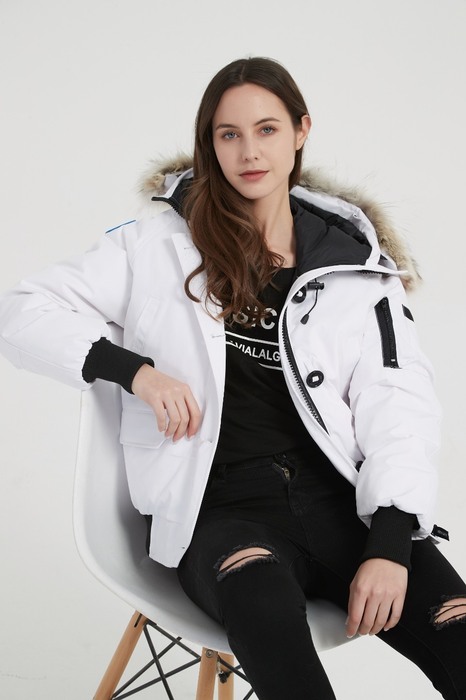 Yupoo Canada Goose beanie white patch Canada Goose down jacket beanie black pompom White 008