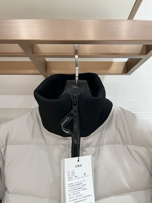 Yupoo Canada Goose bucket black plain Canada Goose down jacket bucket black plain Beige 014