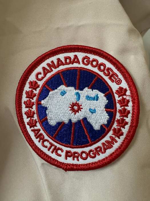 Yupoo Canada Goose long white quilted jacket Canada Goose down jacket parka beige hood Beige 007