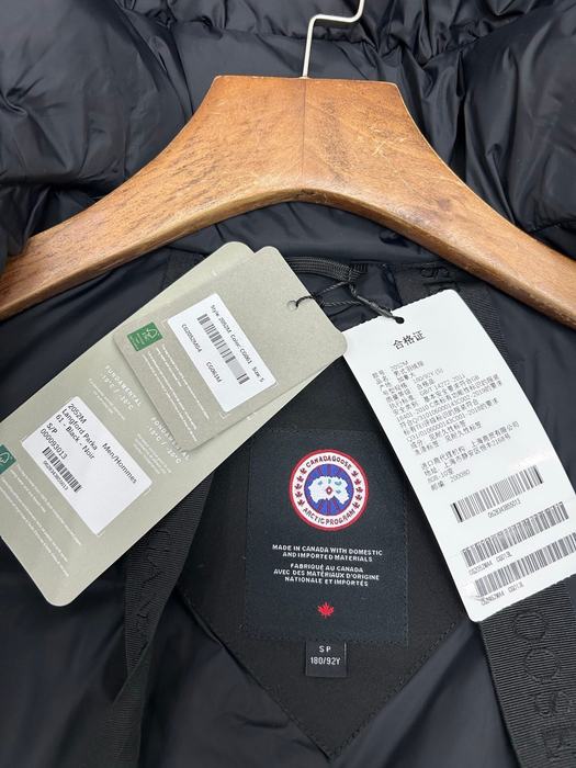 Yupoo Canada Goose parka black fur hood Canada Goose down jacket parka black fur hood Black 016