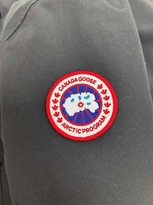 Yupoo Canada Goose parka black fur hood Canada Goose down jacket parka black fur hood Black 016