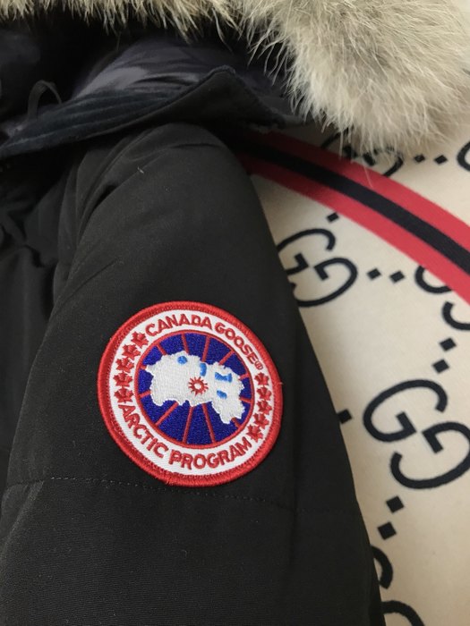 Yupoo Canada Goose parka black fur hood Canada Goose down jacket parka black fur hood Black 039