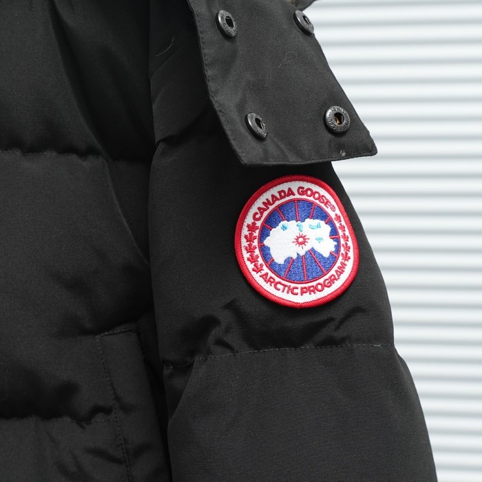 Yupoo Canada Goose parka black fur hood Canada Goose down jacket puffer black fur hood Black