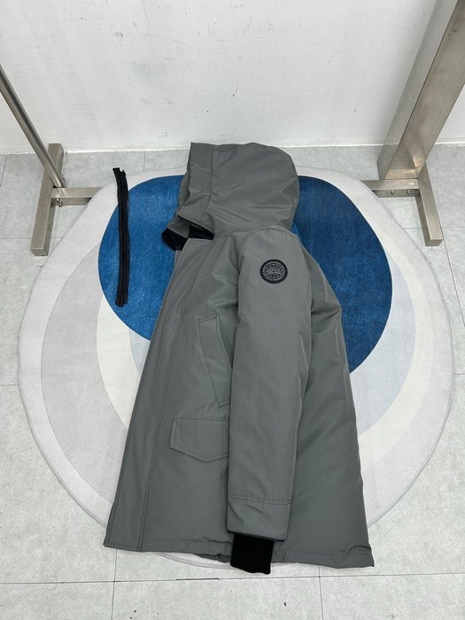 Yupoo Canada Goose parka grey fur hood Canada Goose down jacket parka gray fur hood Grey