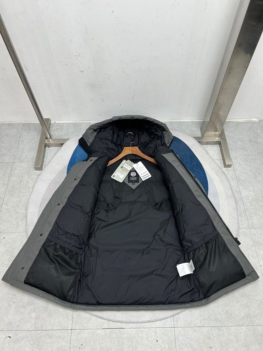 Yupoo Canada Goose parka grey fur hood Canada Goose down jacket parka gray fur hood Grey