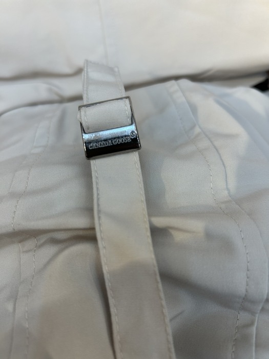 Yupoo Canada Goose parka white fur hood Canada Goose down jacket puffer white fur hood White 005