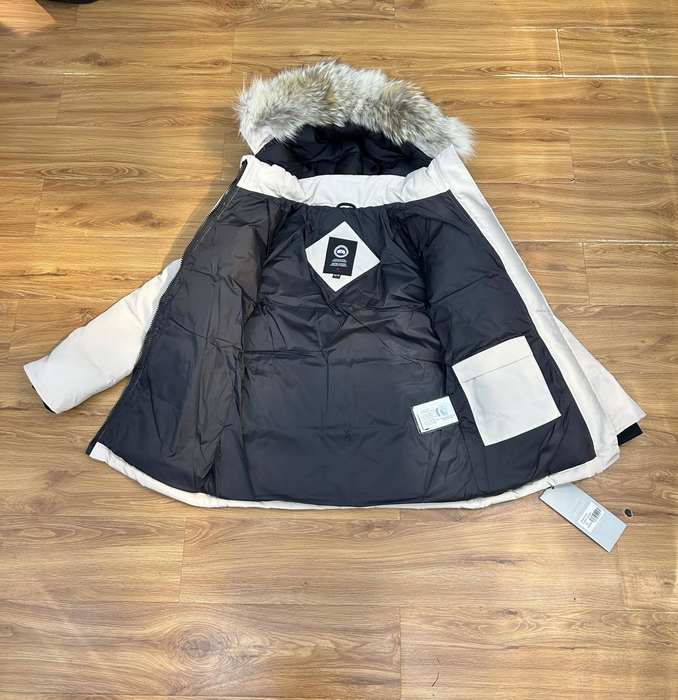 Yupoo Canada Goose parka white fur hood Canada Goose down jacket puffer white fur hood White 005