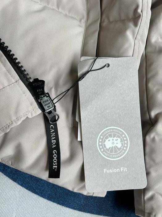 Yupoo Canada Goose puffer beige colorblock Canada Goose down jacket puffer beige color block Beige 008