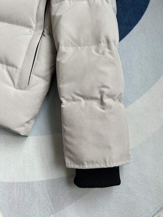 Yupoo Canada Goose puffer beige colorblock Canada Goose down jacket puffer beige color block Beige 008