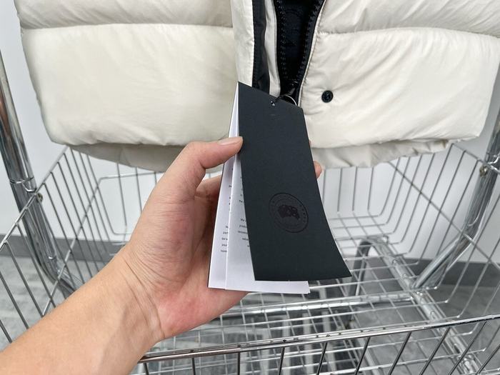 Yupoo Canada Goose puffer beige hooded Canada Goose down jacket puffer white long hooded White 006