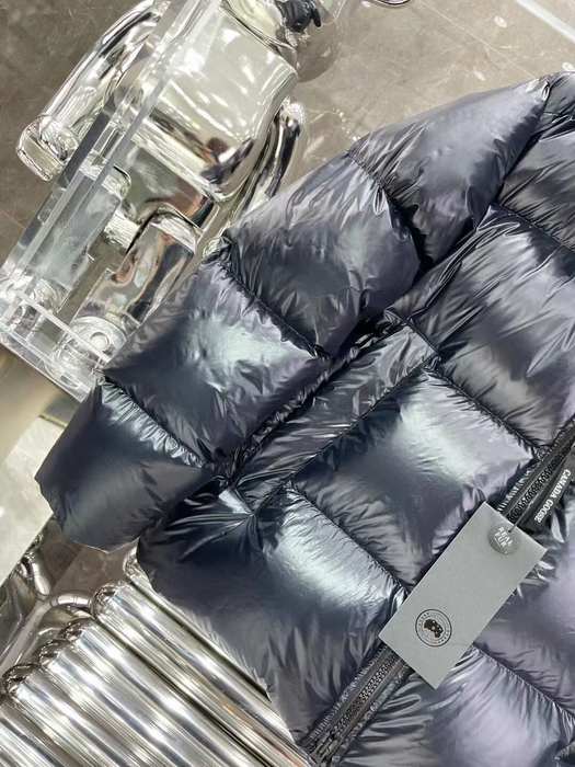 Yupoo Canada Goose puffer black badge Canada Goose down jacket puffy black badge jacket Black 001