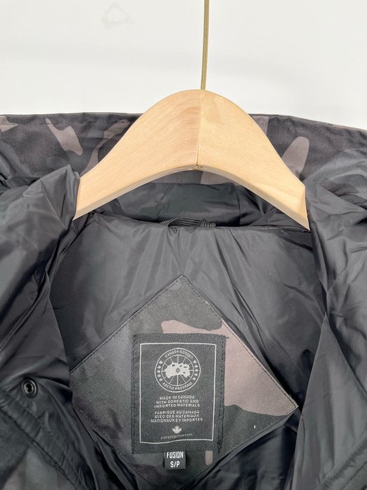 Yupoo Canada Goose puffer black camo Canada Goose down jacket puffer black camo jacket Black 034