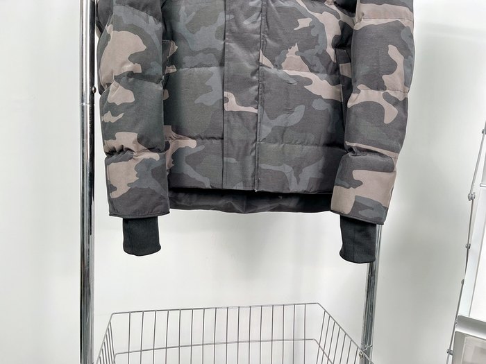 Yupoo Canada Goose puffer black camo Canada Goose down jacket puffer black camo jacket Black 034