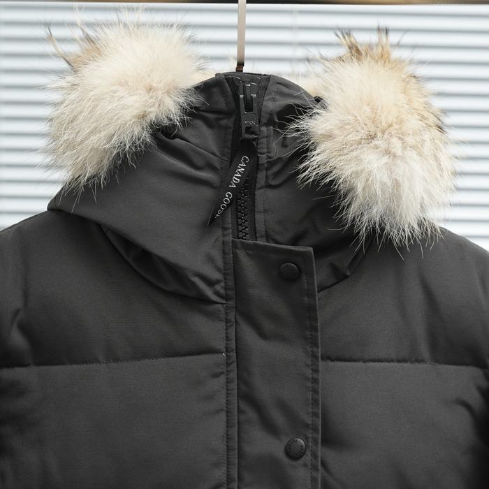 Yupoo Canada Goose puffer black fur hood Canada Goose down jacket beanie black pompom Black 035