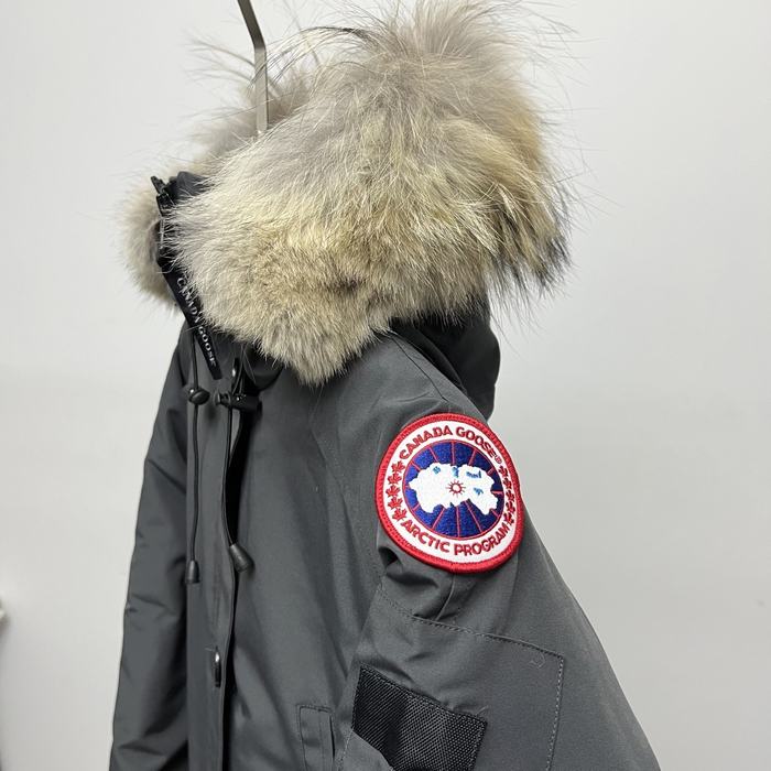 Yupoo Canada Goose puffer black fur hood Canada Goose down jacket hooded darkgray furtrim Black 005