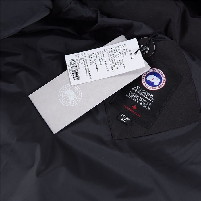 Yupoo Canada Goose puffer black fur hood Canada Goose down jacket puffer black fur hood Black 032