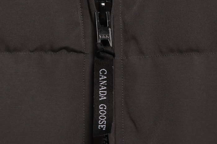 Yupoo Canada Goose puffer black fur hood Canada Goose down jacket puffer black fur hood Black 043