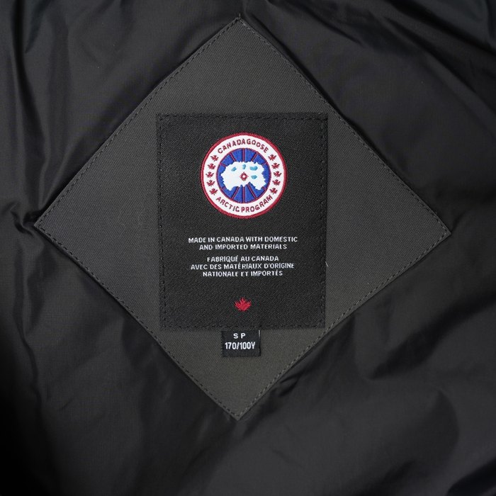 Yupoo Canada Goose puffer black fur hood Canada Goose down jacket puffer black fur trim hood Black 042