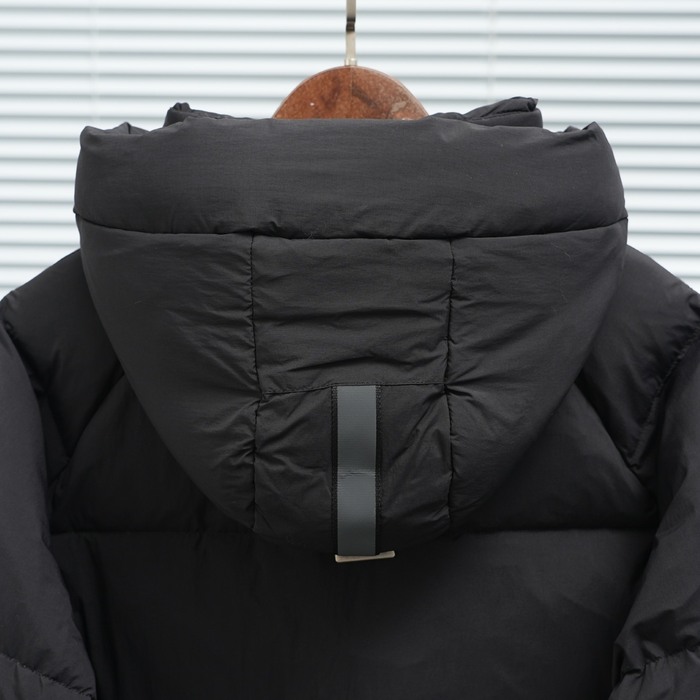 Yupoo Canada Goose puffer black hooded Canada Goose down jacket knit black pompom beanie Black 002