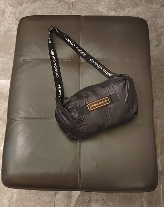 Yupoo Canada Goose puffer black hooded Canada Goose down jacket puffer black hooded Black 045