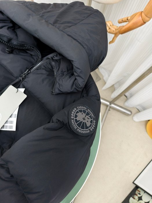 Yupoo Canada Goose puffer black hooded Canada Goose down jacket quilted black fur trim Black 020
