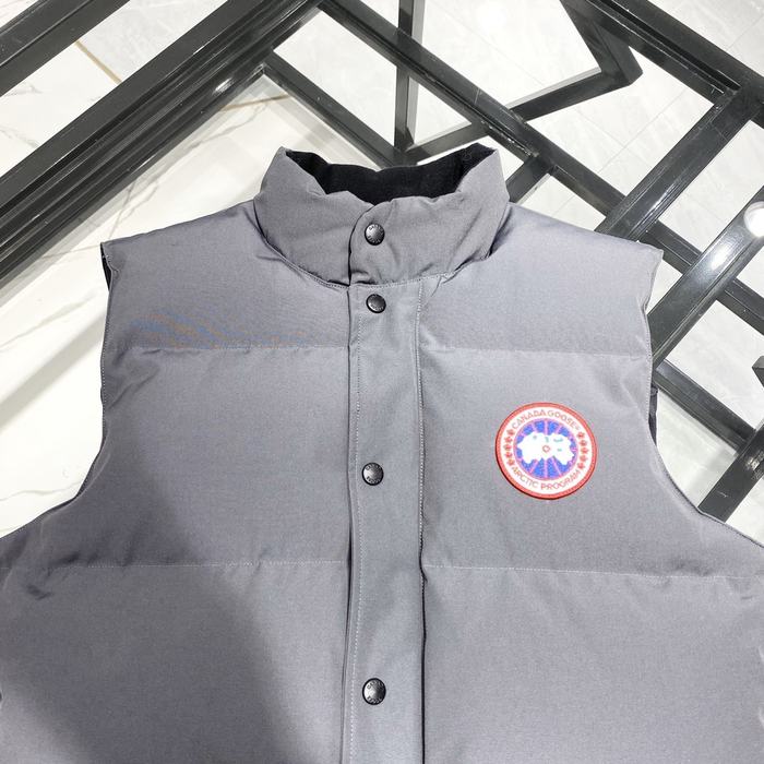 Yupoo Canada Goose puffer black patch vest Canada Goose down jacket puffer black logo patch vest Grey