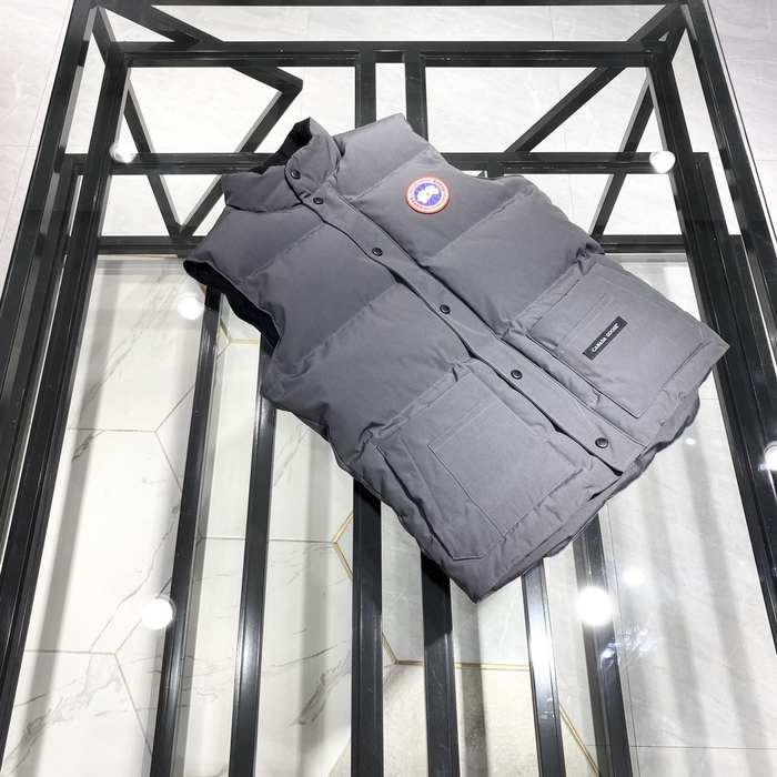 Yupoo Canada Goose puffer black patch vest Canada Goose down jacket puffer black logo patch vest Grey