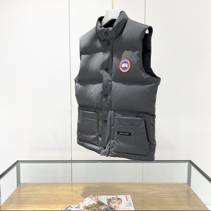 Yupoo Canada Goose puffer black patch vest Canada Goose down jacket puffer black logo patch vest Grey