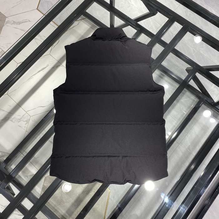 Yupoo Canada Goose puffer black patch vest Canada Goose down jacket puffer black red logo Black