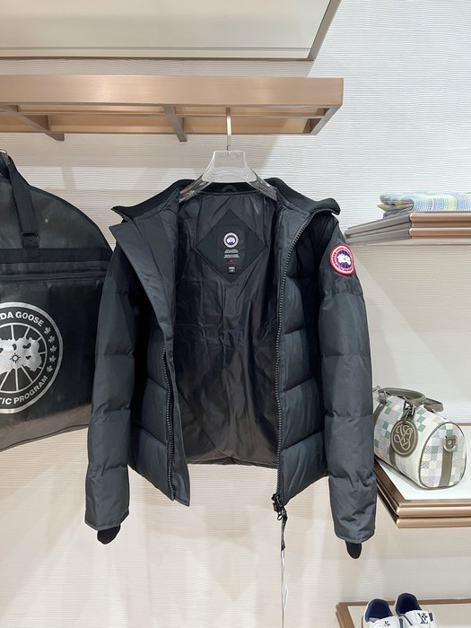 Yupoo Canada Goose puffer black red logo Canada Goose down jacket puffer black logo patch Black 029