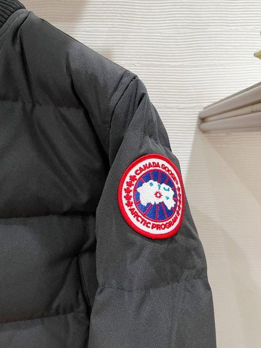 Yupoo Canada Goose puffer black red logo Canada Goose down jacket puffer black logo patch Black 029