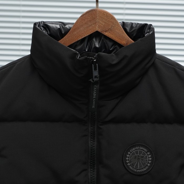 Yupoo Canada Goose puffer black sleeveless vest Canada Goose down jacket beanie black pompom Black
