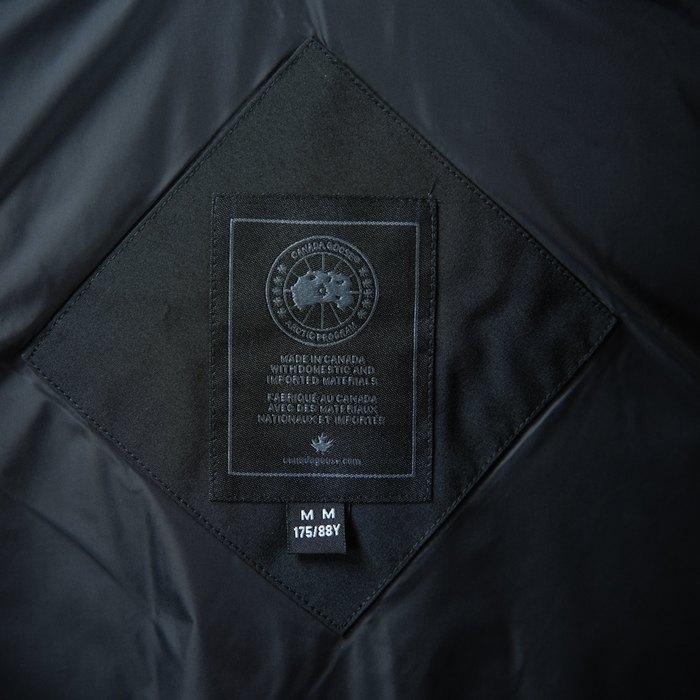 Yupoo Canada Goose puffer black sleeveless vest Canada Goose down jacket puffer black sleeveless vest Black