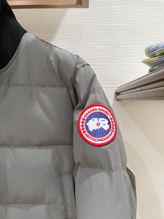 Yupoo Canada Goose puffer grey patch Canada Goose down jacket puffer grey furcollar Grey 015