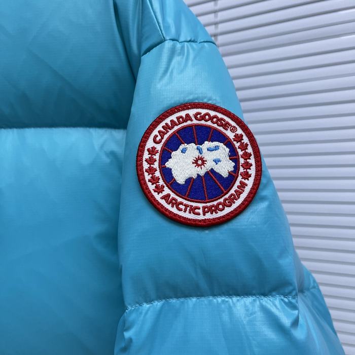 Yupoo Canada Goose puffer jacket blue patch Canada Goose down jacket puffer jacket bright blue badge Blue 003