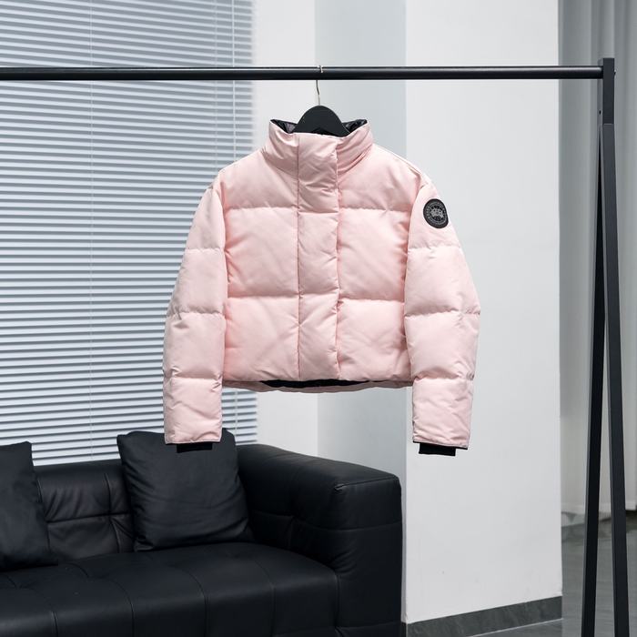 Yupoo Canada Goose puffer pink badge patch Canada Goose down jacket puffer pink badge patch Beige 006