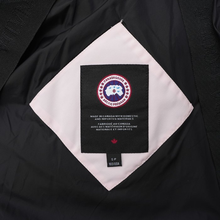 Yupoo Canada Goose puffer pink badge patch Canada Goose down jacket puffer pink badge patch Beige 020