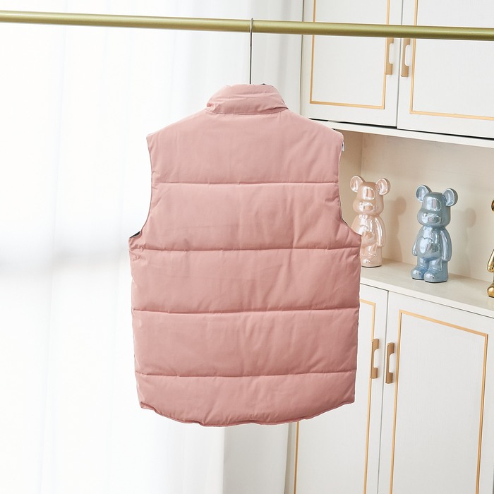Yupoo Canada Goose puffer pink badge vest Canada Goose down jacket padded pink button vest Beige 002