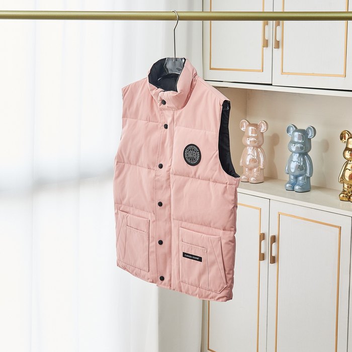 Yupoo Canada Goose puffer pink badge vest Canada Goose down jacket padded pink button vest Beige 002