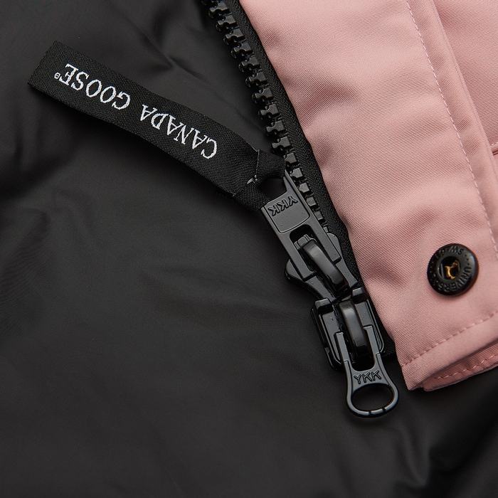 Yupoo Canada Goose puffer pink black patch vest Canada Goose down jacket puffer pink patch vest White