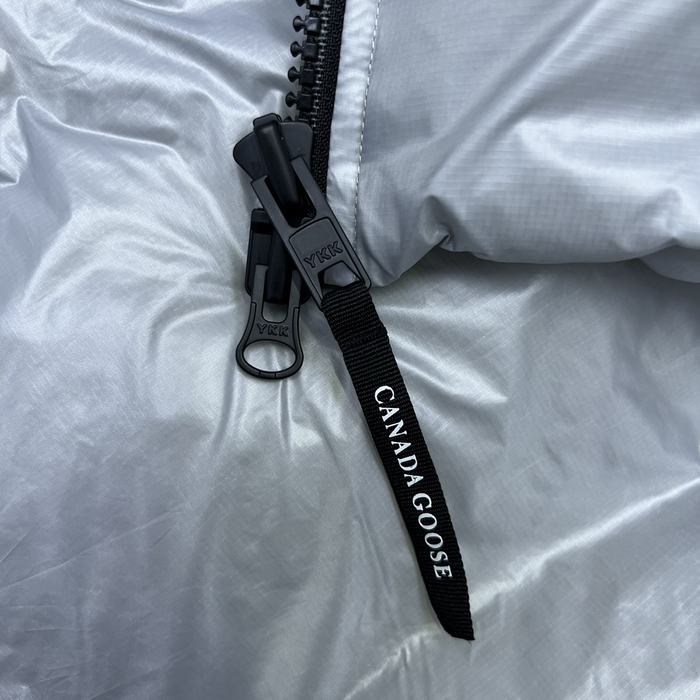 Yupoo Canada Goose puffer silver logo patch Canada Goose down jacket puffer silver badge Grey 014